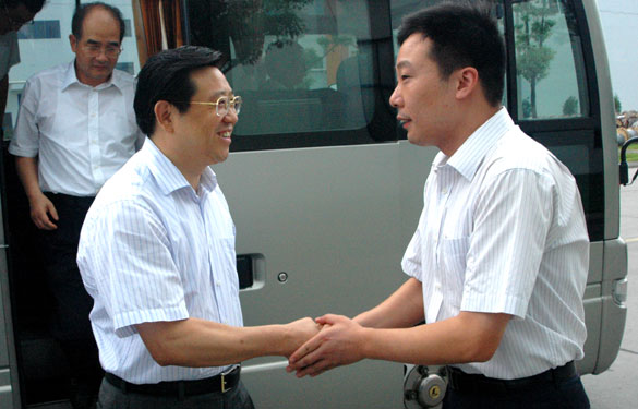 丹阳市当局代表团来Z6尊龙凯时参观调查