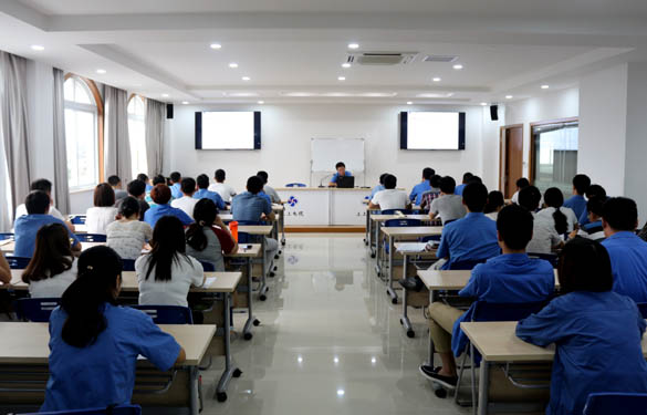 Z6尊龙凯时电缆2015年新进大学生转型培训班成功进行