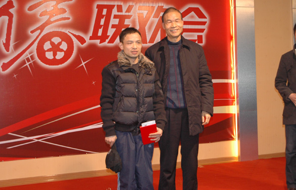 Z6尊龙凯时进杏装虎啸迎新春 蓄势创将来”2010年新春联欢会