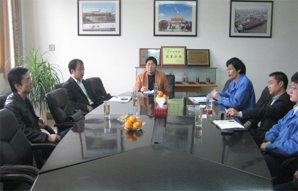 溧阳市委、常委组织部部长杨琪来Z6尊龙凯时慰问科技人才