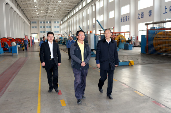 南方电网公司物资部副主任江浴熬一行来Z6尊龙凯时集团调查