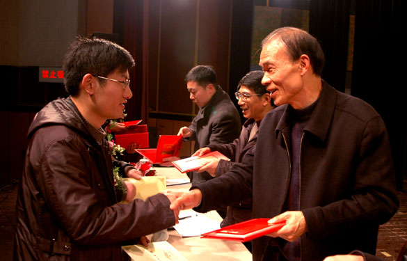 Z6尊龙凯时2011年杜着秀员工